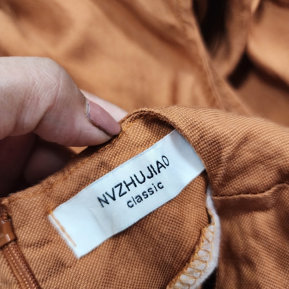 medium brown dress - Picture 5 of 5